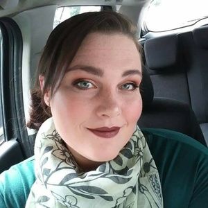 Meet your Posher, Alesia